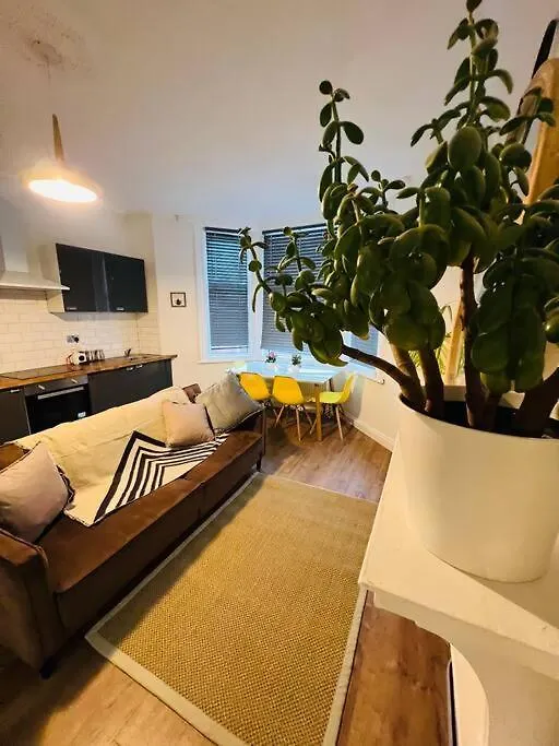Beautiful Space Stylish And Modern! Perfect Location Blackpool 0*,  United Kingdom